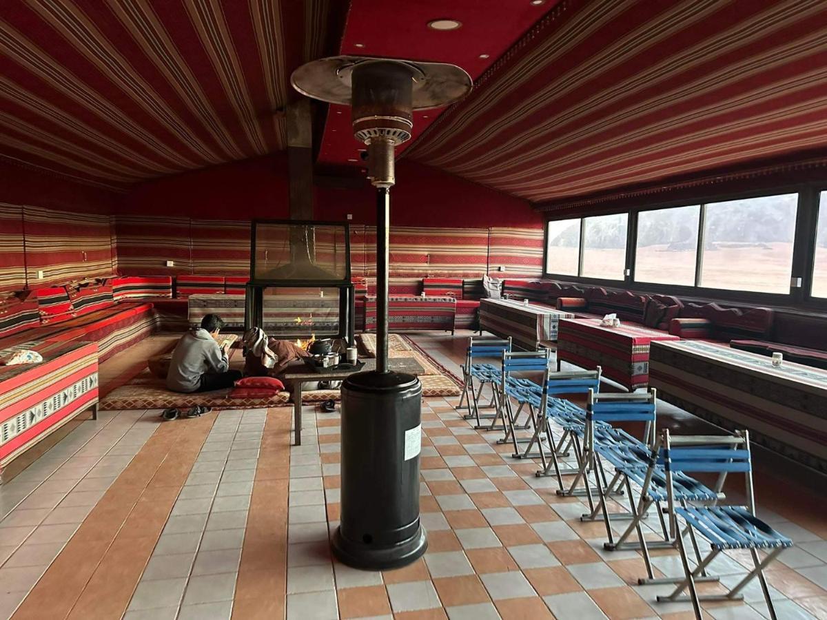 瓦迪拉姆 Rotana Camp酒店 外观 照片